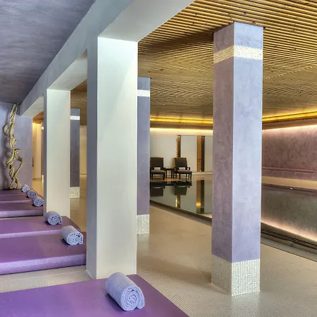 Alpstuga Grand View - *